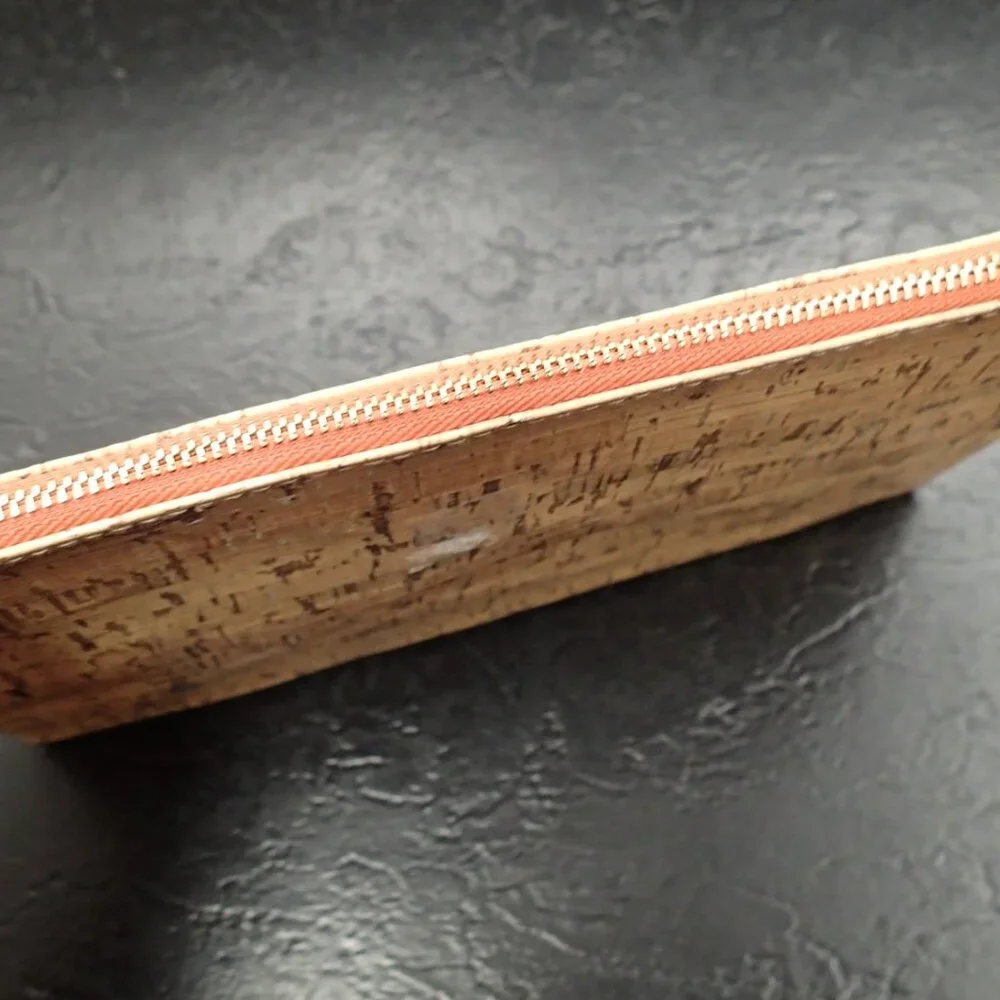 "Cork" Styled Women's Clutch NEW - Picture 5 of 7